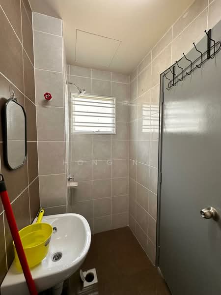 2-storey Terraced House for Rent in Kuala Selangor (Selangor) - Hong Ng - Bathroom - PropertyGuru.com.my