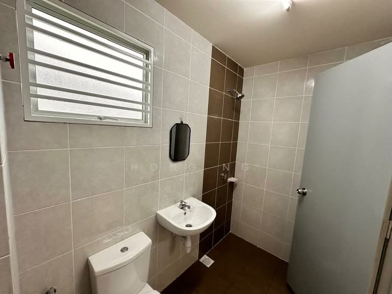 2-storey Terraced House for Rent in Kuala Selangor (Selangor) - Hong Ng - Bathroom - PropertyGuru.com.my