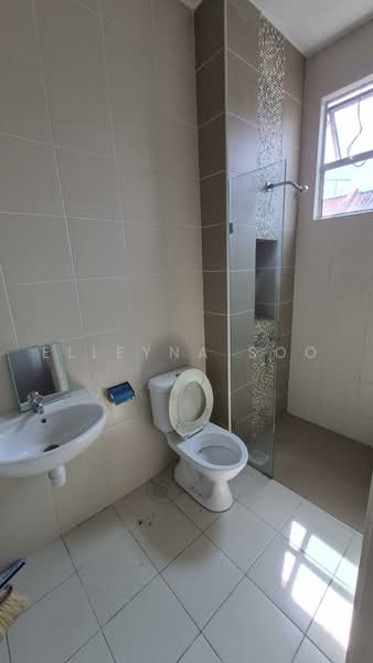 2-storey Terraced House for Rent in Taman Impian Emas (Skudai) - Elleyna Soo - Bathroom - PropertyGuru.com.my