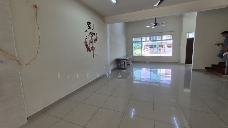 2-storey Terraced House for Rent in Taman Impian Emas (Skudai) - Elleyna Soo - Living Room - PropertyGuru.com.my