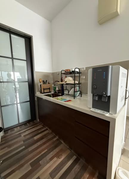 Service Residence for Sale at Zentro Residences Serviced Apartment - Serena Lee - Kitchen - PropertyGuru.com.my