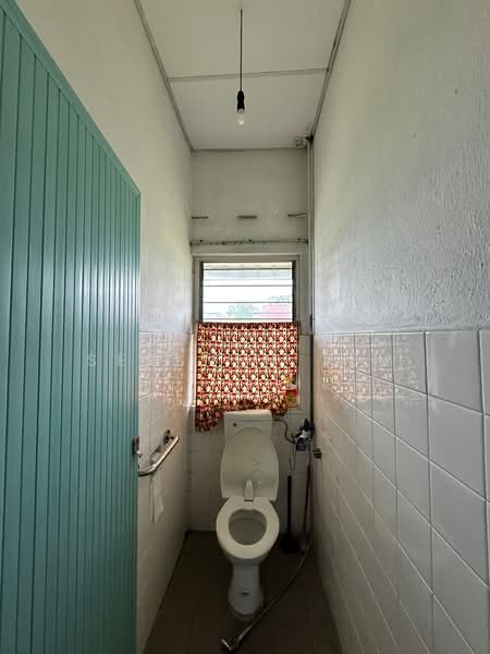 Semi-Detached House for Sale in Island Glades (Jelutong) - SERENEN TEH - Bathroom - PropertyGuru.com.my
