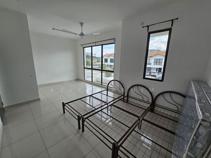 2-storey Terraced House for Sale in Alam Sari (Bangi) - Azli Ibrahim - Bedroom - PropertyGuru.com.my