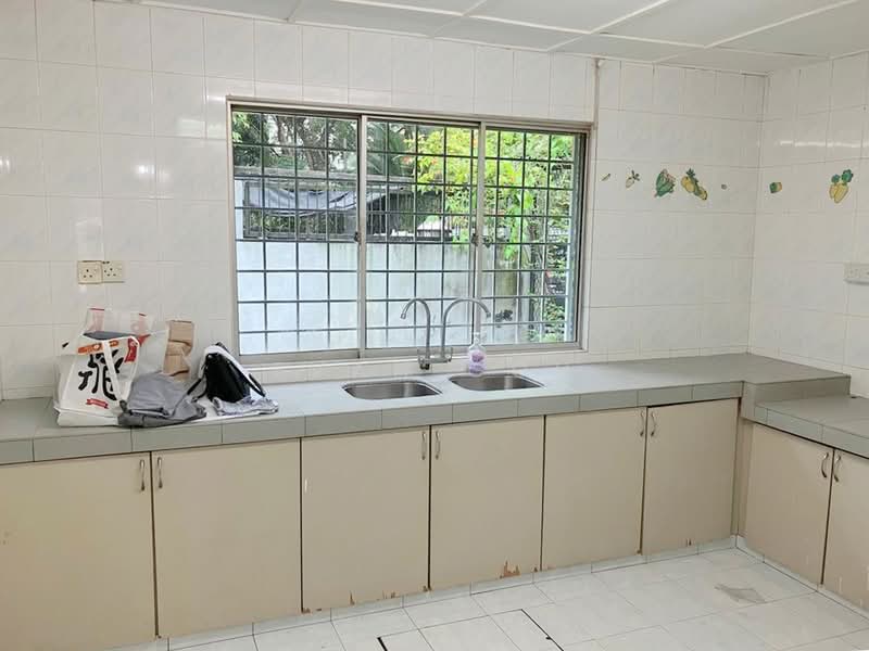 Rumah Teres 2 Tingkat untuk Dijual di Taman Wawasan (Puchong) - Evan Goh - Kitchen - PropertyGuru.com.my