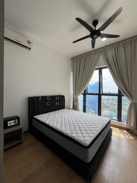 Condominium for Rent at Royal Strand @ Country Garden Danga Bay - Johnson Chong - Bedroom - PropertyGuru.com.my