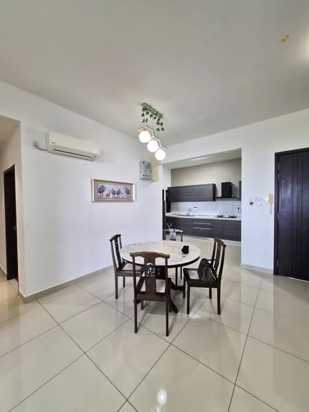 Kondominium untuk Disewa di Marinox Sky Villas - Lilly . - Dining Room - PropertyGuru.com.my