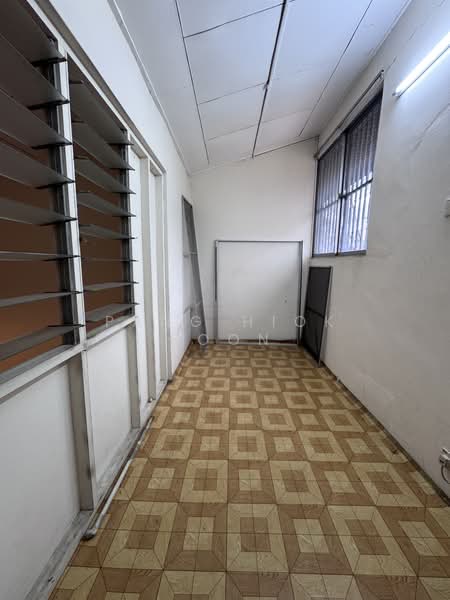 2.5-storey Terraced House for Sale in Taman Desa (Kuala Lumpur) - Pang Hiok Boon - Balcony - PropertyGuru.com.my