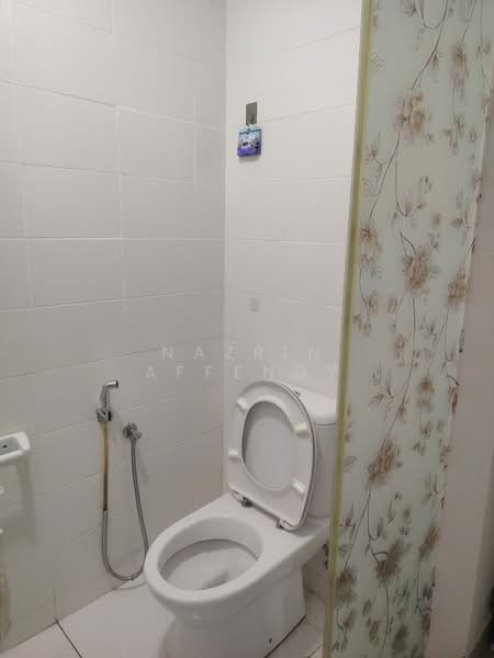Servis Apartment untuk Disewa di Trefoil @ Setia City - Nazrin Affendy - Bathroom - PropertyGuru.com.my
