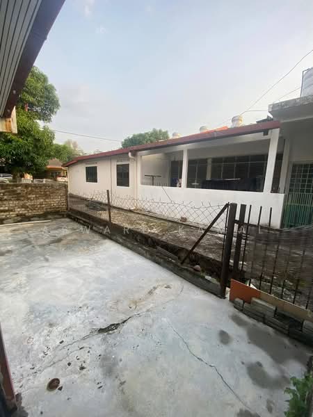 Rumah Teres 1 Tingkat untuk Dijual di Taman Tuanku Jaafar (Sungai Gadut) - Asward Kamal - Exterior - PropertyGuru.com.my