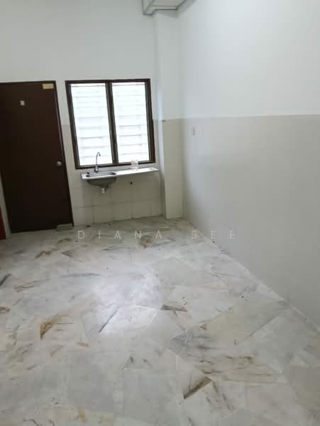 2-storey Terraced House for Rent in Kampung Jawa (Klang) - Diana See - Interior - PropertyGuru.com.my