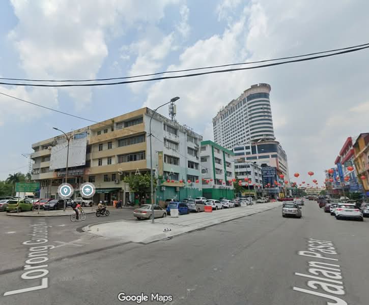 Shop for Rent in Klang (Selangor) - Sara Ooi - Exterior - PropertyGuru.com.my