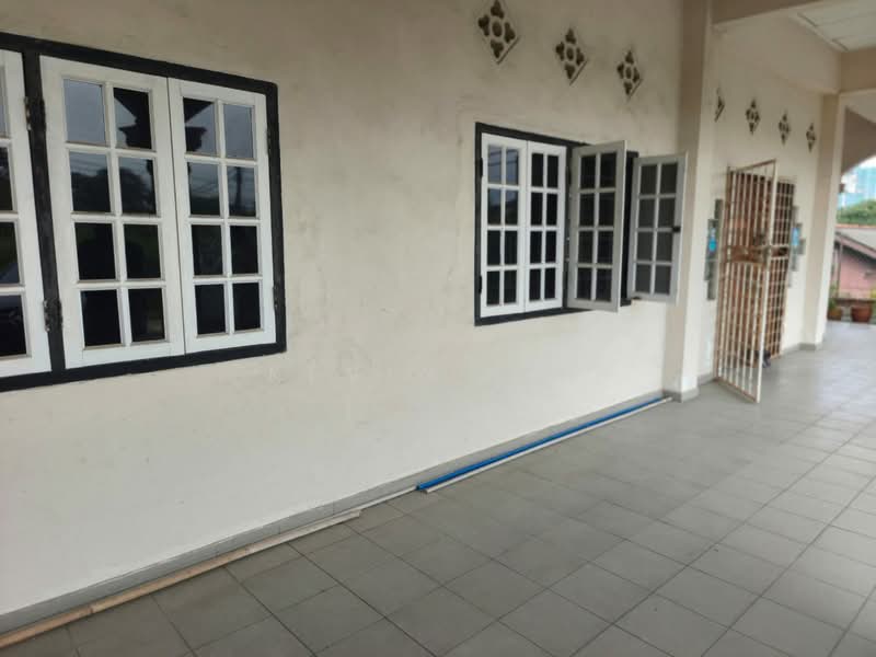 Rumah Banglo untuk Dijual di Kampung Tarom (Johor Bahru) - Kevin Lee - Exterior - PropertyGuru.com.my