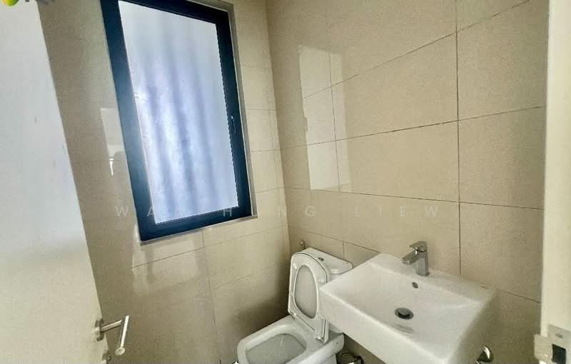 Townhouse for Rent in Seri Kembangan (Selangor) - Wan Hung Liew - Bathroom - PropertyGuru.com.my