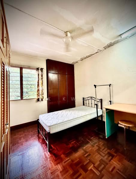 Pangsapuri untuk Dijual di Taman Kampar - KK Kwok - Bedroom - PropertyGuru.com.my