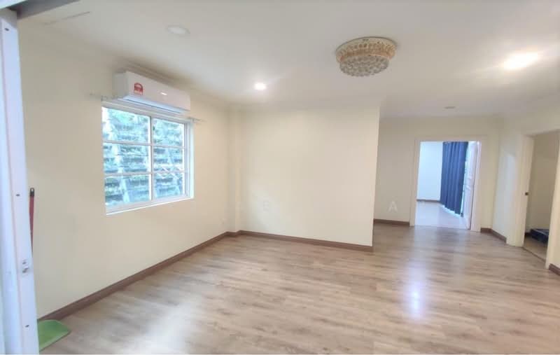 Rumah Berkembar untuk Disewa di Seksyen 13 (Shah Alam) - Aziz Abdullah - PropertyGuru.com.my