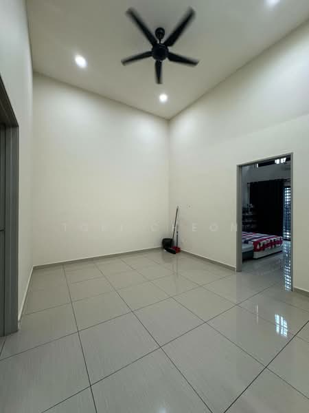 2-storey Terraced House for Sale in Ulu Tiram (Johor) - Tori Cheon - Living Room - PropertyGuru.com.my