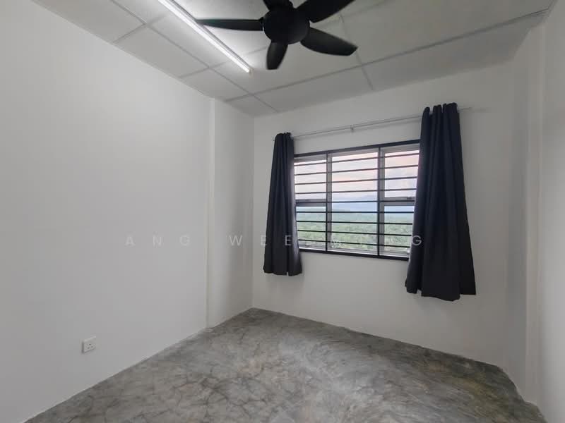 Flat for Sale at Rumah Pangsa Sri Orkid (Ehsan Jaya) - Ang Wee Meng - PropertyGuru.com.my