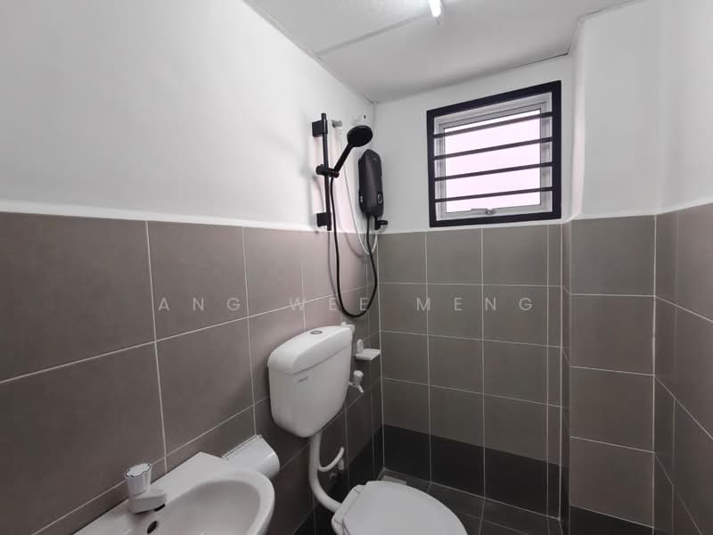 Flat for Sale at Rumah Pangsa Sri Orkid (Ehsan Jaya) - Ang Wee Meng - PropertyGuru.com.my