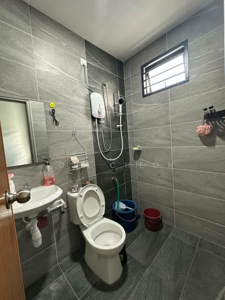 2-storey Terraced House for Sale in Ulu Tiram (Johor) - Tori Cheon - Bathroom - PropertyGuru.com.my