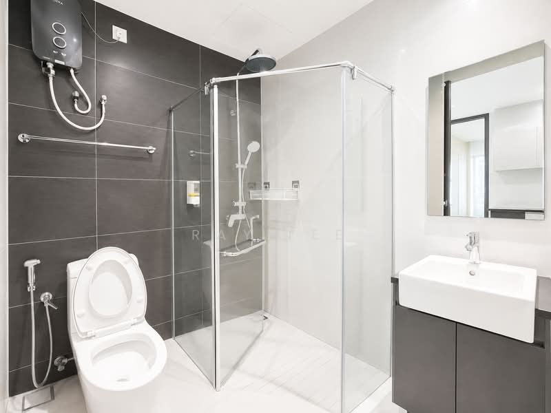 Kondominium untuk Disewa di Amberside @ Country Garden Danga Bay - Ray Lee - Bathroom - PropertyGuru.com.my