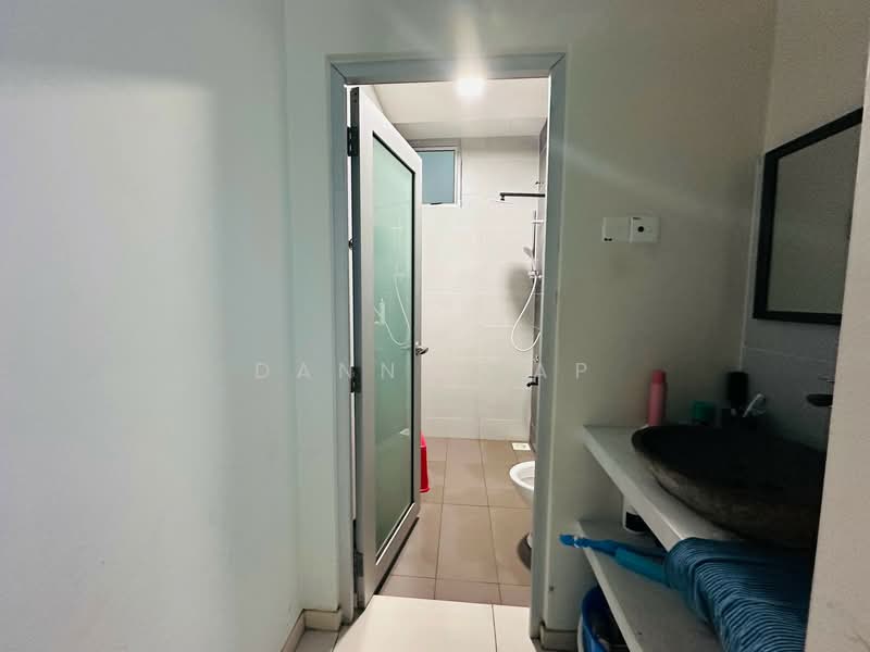 Kondominium untuk Dijual di The Seed Taman Sutera Utama - Danny Yap - Bathroom - PropertyGuru.com.my