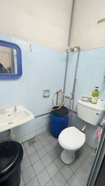 1-storey Terraced House for Sale in Bandar Sri Damansara (Selangor) - Amanda Ong - Bathroom - PropertyGuru.com.my