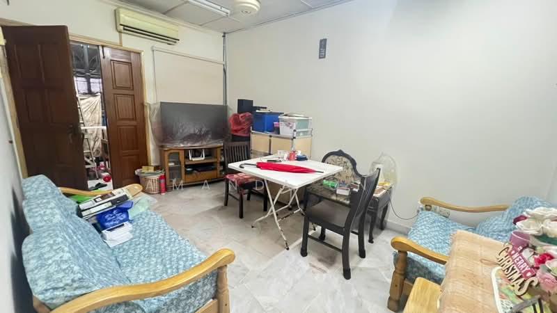 1-storey Terraced House for Sale in Bandar Sri Damansara (Selangor) - Amanda Ong - Living Room - PropertyGuru.com.my