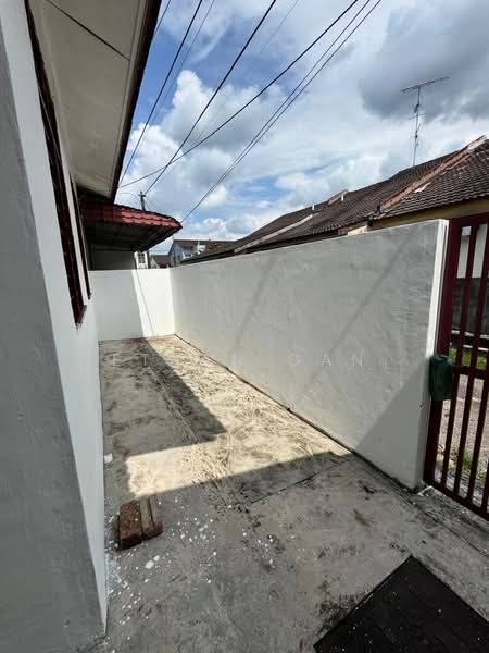 Rumah Teres 1 Tingkat untuk Dijual di Taman Puteri Wangsa (Ulu Tiram) - Ethan Gan - PropertyGuru.com.my