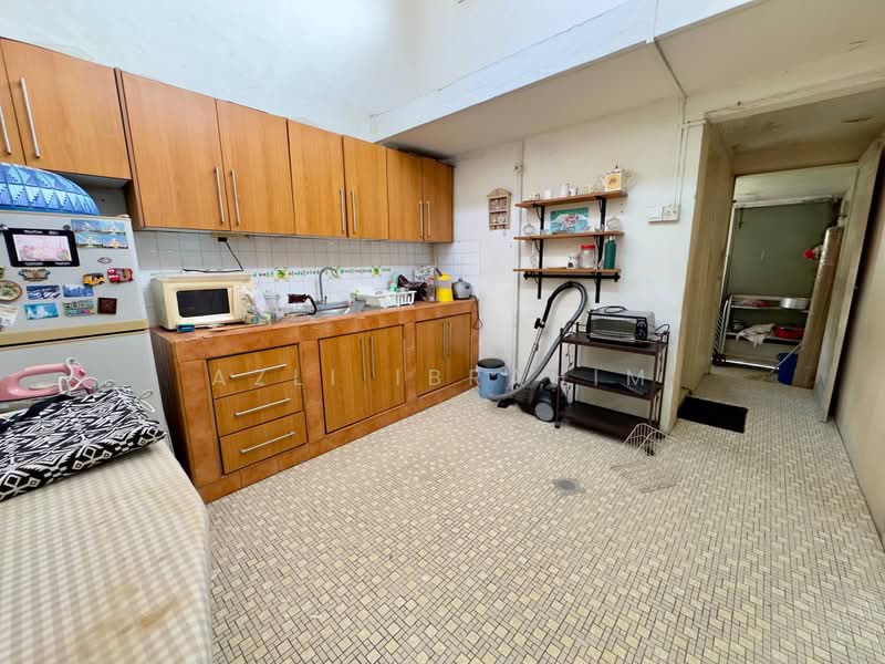 Rumah Teres 1 Tingkat untuk Dijual di Seksyen 17 (Petaling Jaya) - Azli Ibrahim - Kitchen - PropertyGuru.com.my