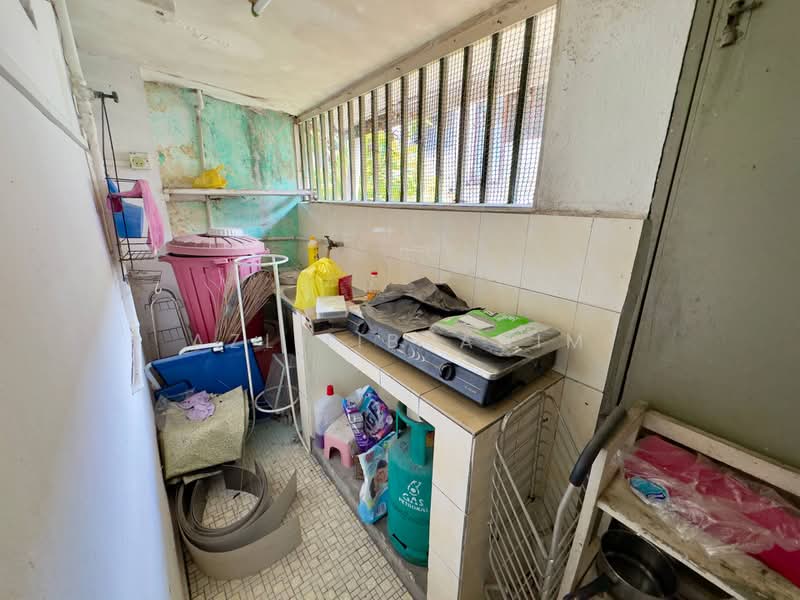 Rumah Teres 1 Tingkat untuk Dijual di Seksyen 17 (Petaling Jaya) - Azli Ibrahim - Kitchen - PropertyGuru.com.my