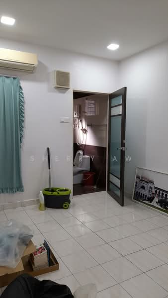 Rumah Teres 2-Tingkat untuk Dijual di Usj 20 (Subang Jaya) - Sherry Aw - Bathroom - PropertyGuru.com.my