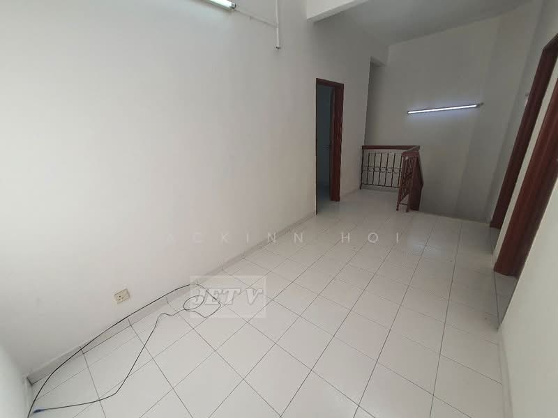 2-storey Terraced House for Rent in Bandar Bukit Tinggi (Klang) - Zackinn Hoi - Interior - PropertyGuru.com.my