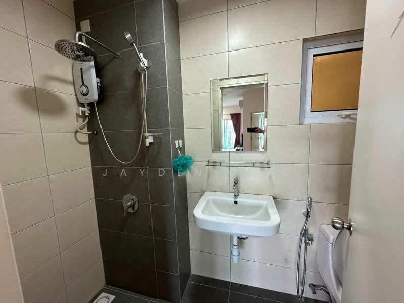 Kondominium untuk Disewa di The Holmes 1 - Jayden Chik - Bathroom - PropertyGuru.com.my