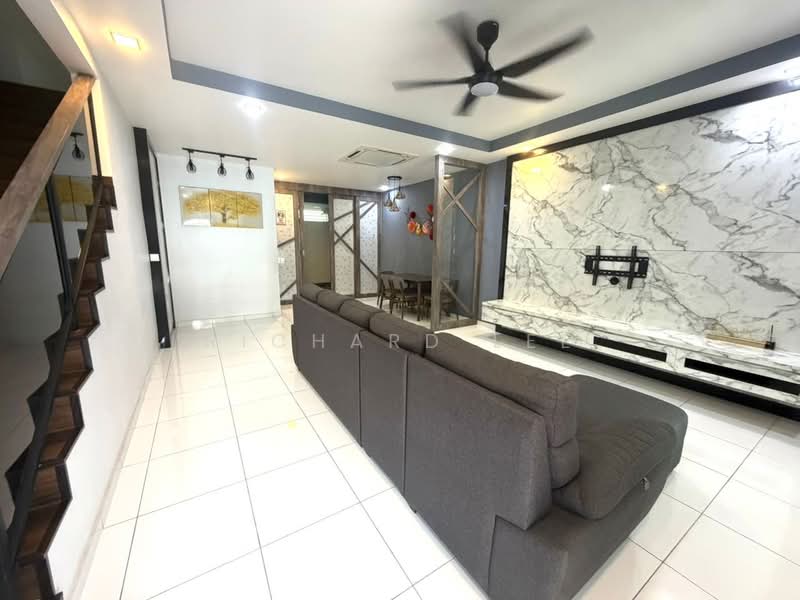 2-storey Terraced House for Rent in Gelang Patah (Johor) - Richard Lee - Living Room - PropertyGuru.com.my