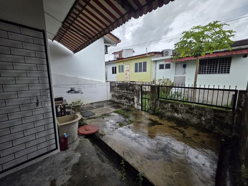 1-storey Terraced House for Sale in Taman Dusun Jaya (Semenyih) - Maznee Realtor - Exterior - PropertyGuru.com.my