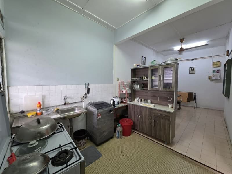 1-storey Terraced House for Sale in Taman Dusun Jaya (Semenyih) - Maznee Realtor - Kitchen - PropertyGuru.com.my