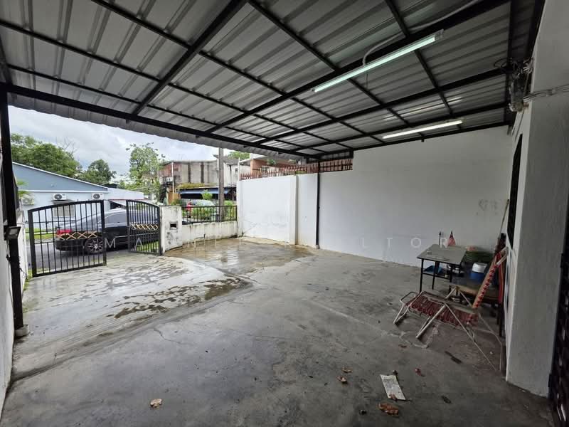 1-storey Terraced House for Sale in Taman Dusun Jaya (Semenyih) - Maznee Realtor - Exterior - PropertyGuru.com.my
