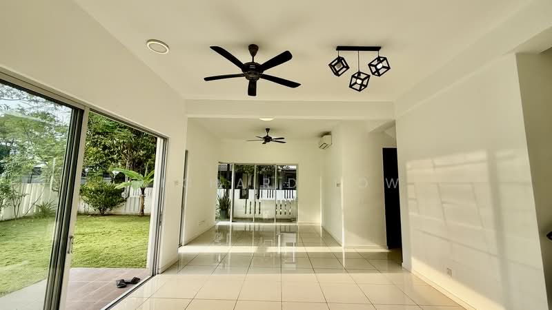 Rumah Teres untuk Dijual di Bandar Tropicana Aman (Telok Panglima Garang) - Richard Low - PropertyGuru.com.my