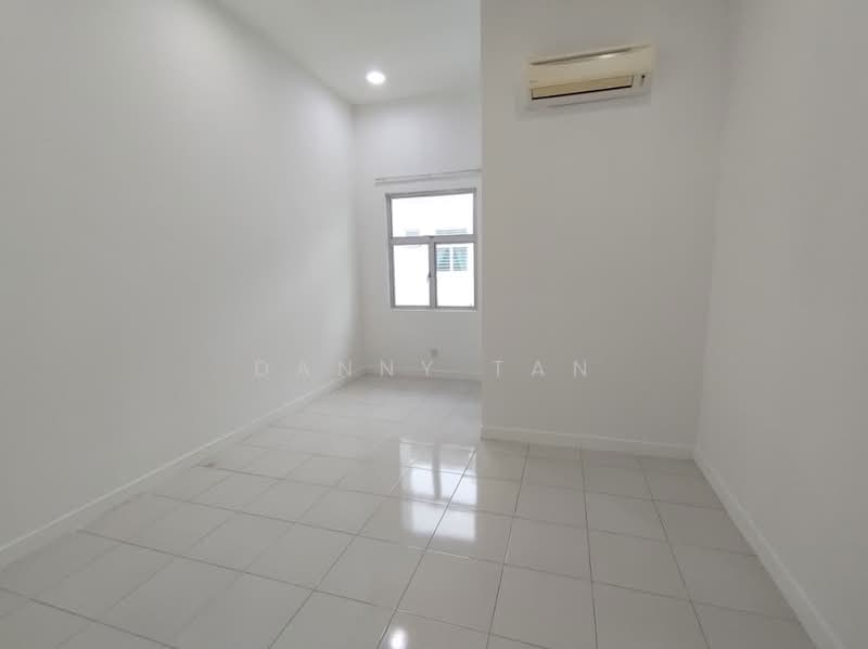 2-storey Terraced House for Sale in Bandar Saujana Putra (Tanjong Duabelas) - Danny Tan - Interior - PropertyGuru.com.my