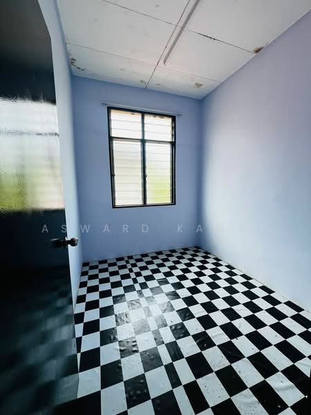 2-storey Terraced House for Sale in Bandar Springhill (Jimah) - Asward Kamal - Interior - PropertyGuru.com.my