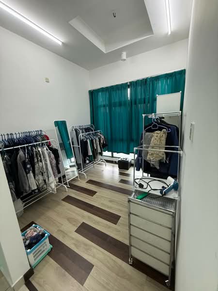 Service Residence for Sale at 8Scape Residence @ Sutera - Gloson Ten - Interior - PropertyGuru.com.my