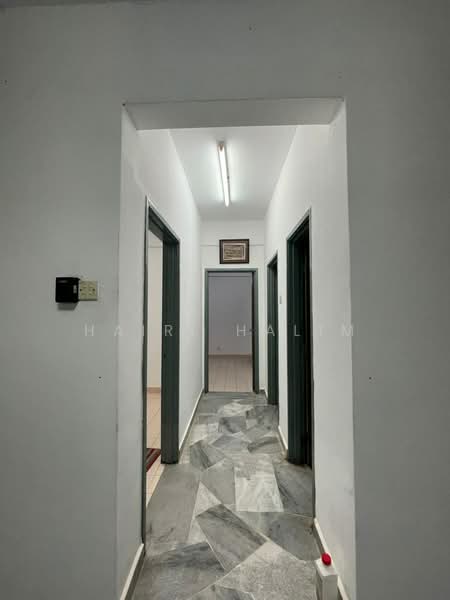 Apartment for Sale at Vista Seri Putra - Hairi Halim - PropertyGuru.com.my