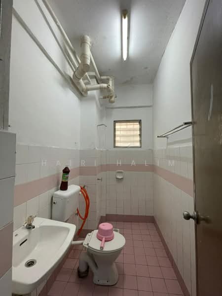 Apartment for Sale at Vista Seri Putra - Hairi Halim - PropertyGuru.com.my
