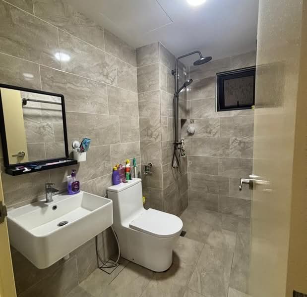 Servis Apartment untuk Disewa di M Arisa - Eva Yap - Bathroom - PropertyGuru.com.my