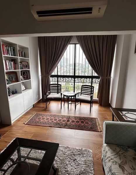 Kondominium untuk Dijual di Ehsan Ria - Mel Wong - Living Room - PropertyGuru.com.my
