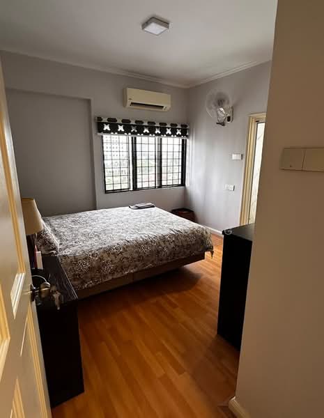 Kondominium untuk Dijual di Ehsan Ria - Mel Wong - Bedroom - PropertyGuru.com.my