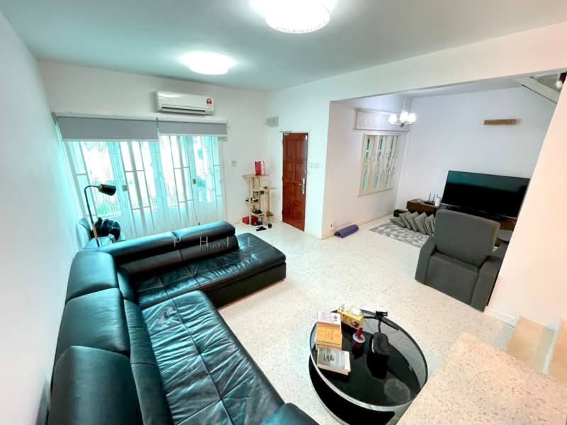 Rumah Teres 2 Tingkat untuk Dijual di Ampang (Selangor) - Philip Ng - Living Room - PropertyGuru.com.my