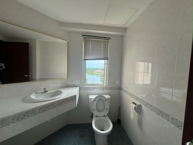Condominium for Sale at Kasuma Resort - Daniel Ng - Bathroom - PropertyGuru.com.my