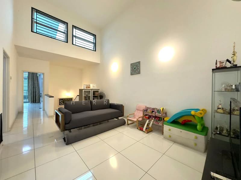 2-storey Terraced House for Sale in Mutiara Rini (Skudai) - Sherrly Sow - Living Room - PropertyGuru.com.my