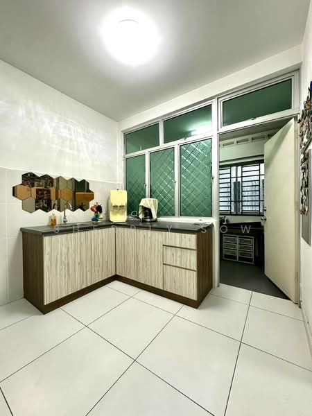 2-storey Terraced House for Sale in Mutiara Rini (Skudai) - Sherrly Sow - Kitchen - PropertyGuru.com.my